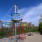Reetdorf Geltinger Birk Kuenstlerkate Wetterleuchten