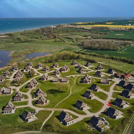 Reetdorf Geltinger Birk Kuenstlerkate Wetterleuchten *