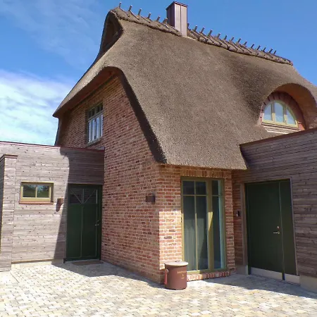 Reetdorf Geltinger Birk Kuenstlerkate Wetterleuchten Holiday home Nieby (Nieby, Schleswig-Flensburg)