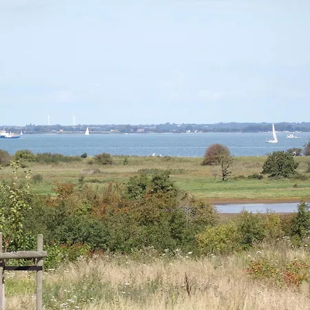 Holiday home Reetdorf Geltinger Birk Kuenstlerkate Wetterleuchten *